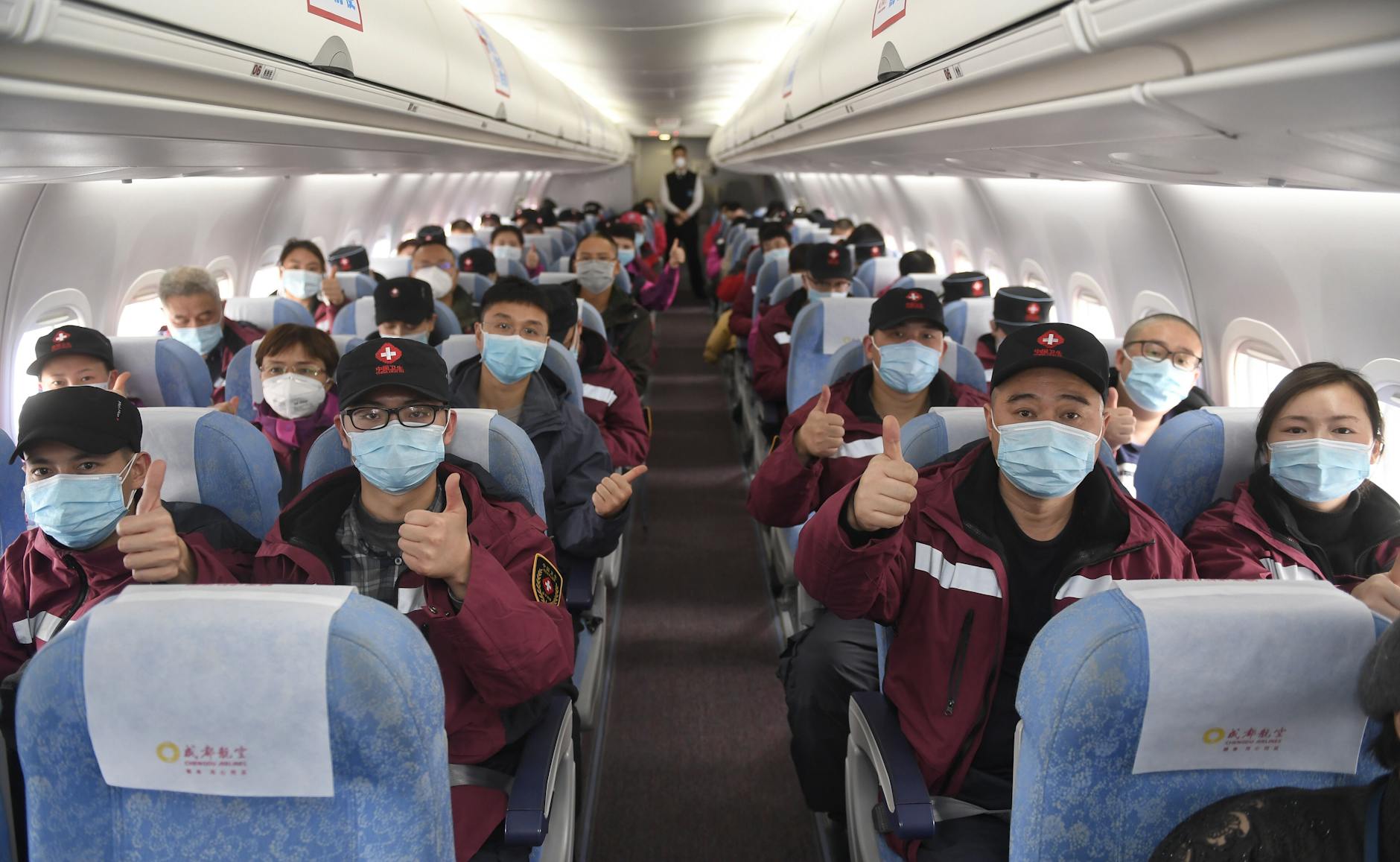 டெல்லி சென்ற மனிதாபிமான உதவி விமானம் அமெரிக்க தாக்குதலில் பாதிப்பு