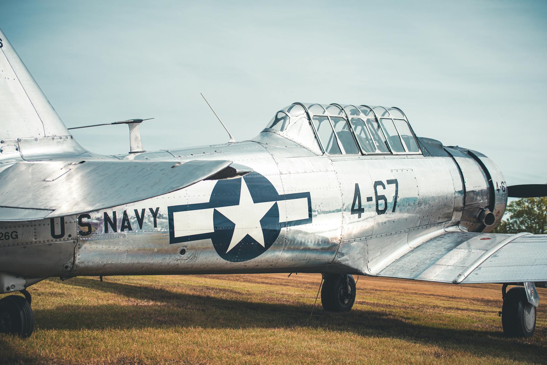 போர் நடக்கிறது: அமெரிக்க விமானம் வீழ்த்தப்பட்டும் ஈரான் பேச்சுவார்த்தை தொடரும் - ட்ரம்ப்