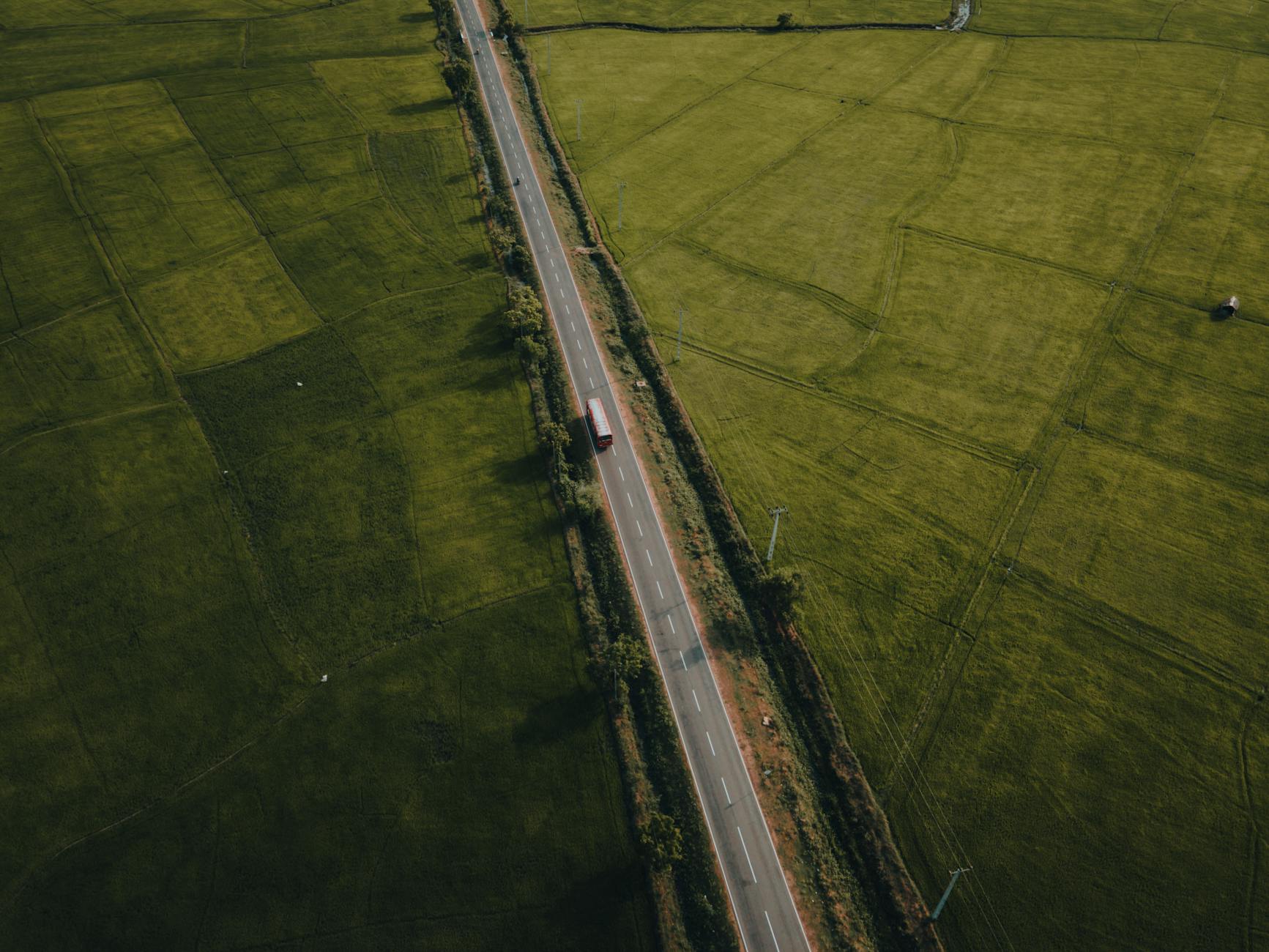 இ.பி.எஸ்.,க்கு ஓட்டு சேகரிக்கும் மைத்துனர் சமுதாய தலைவர்களை சந்திப்பு