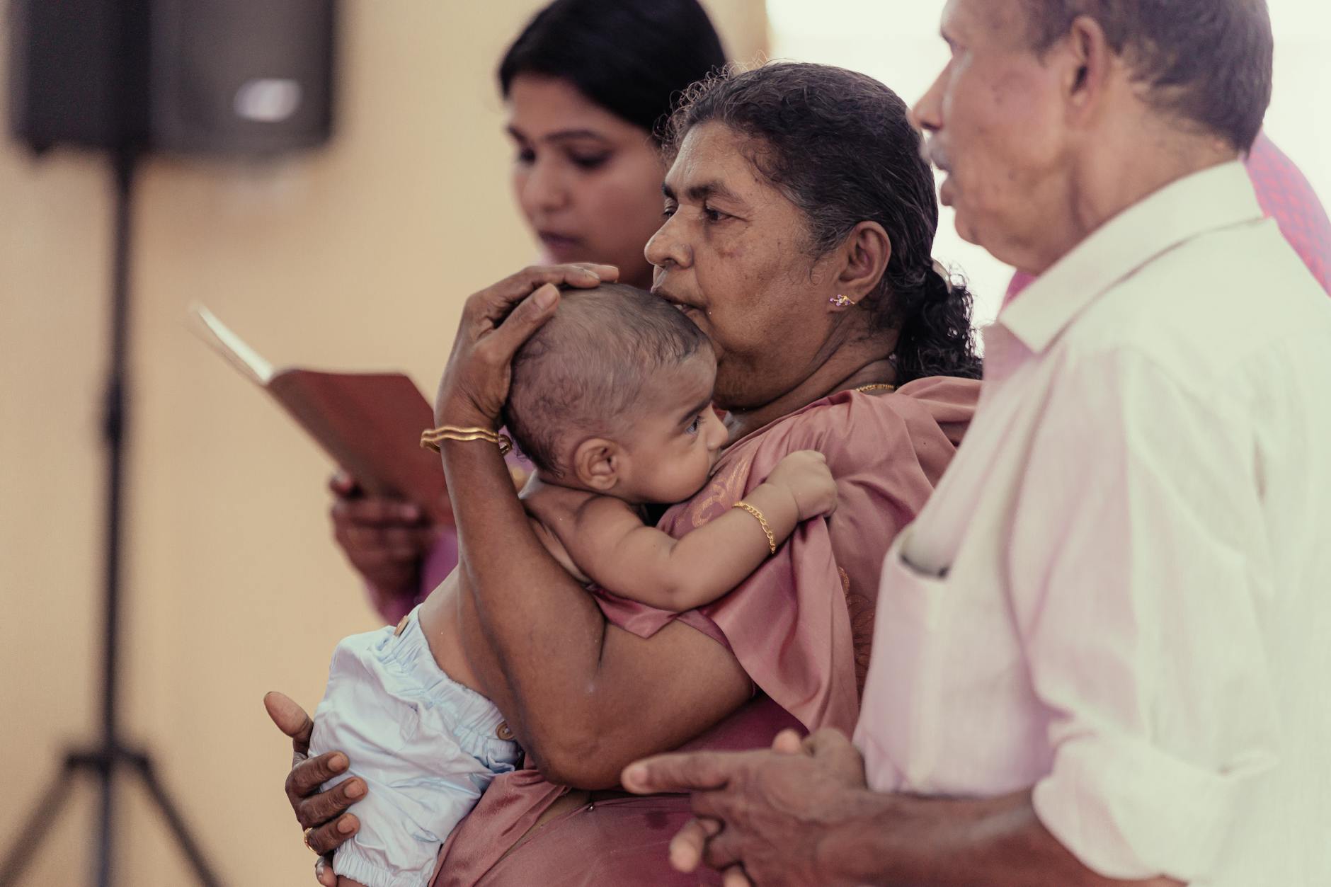 திமுக-காங்கிரஸுக்கு திருச்சபை அமைப்புகள் ஆதரவு அறிவிப்பு