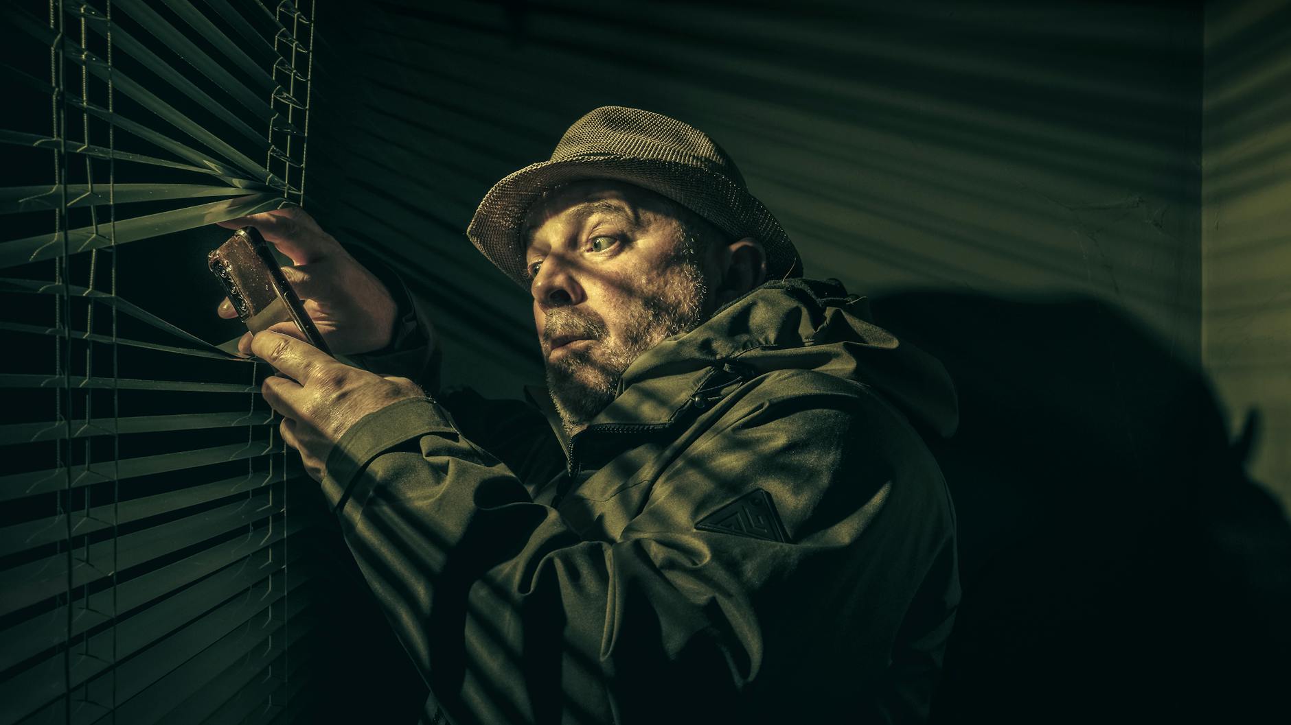 வீட்டுக்குள்ளும் விசில் சத்தம் கேட்கும் வித்தியாச நிகழ்வு