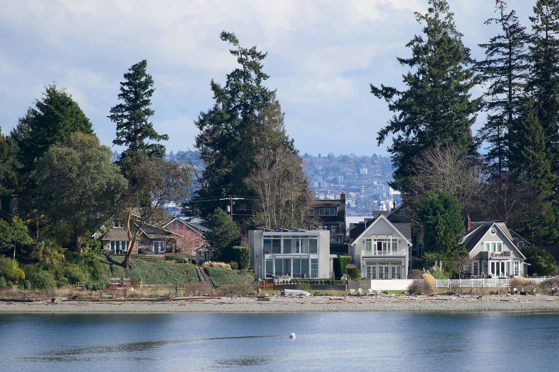 வீடுகளுக்குள் விசில் சத்தம் கேட்கும் அதிர்ச்சி நிகழ்வு
