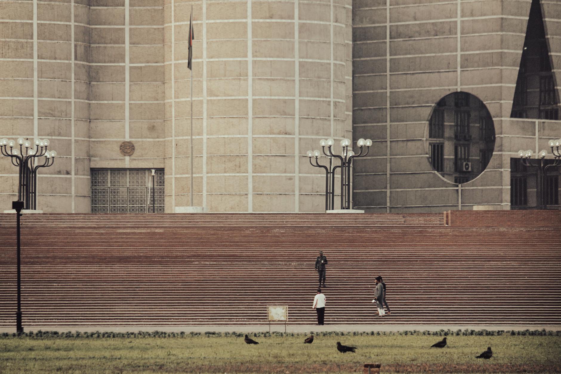 பெண்களுக்கான இட ஒதுக்கீடு மசோதா விவாதம்: லோக்சபை அமர்வு நீட்டிப்பு