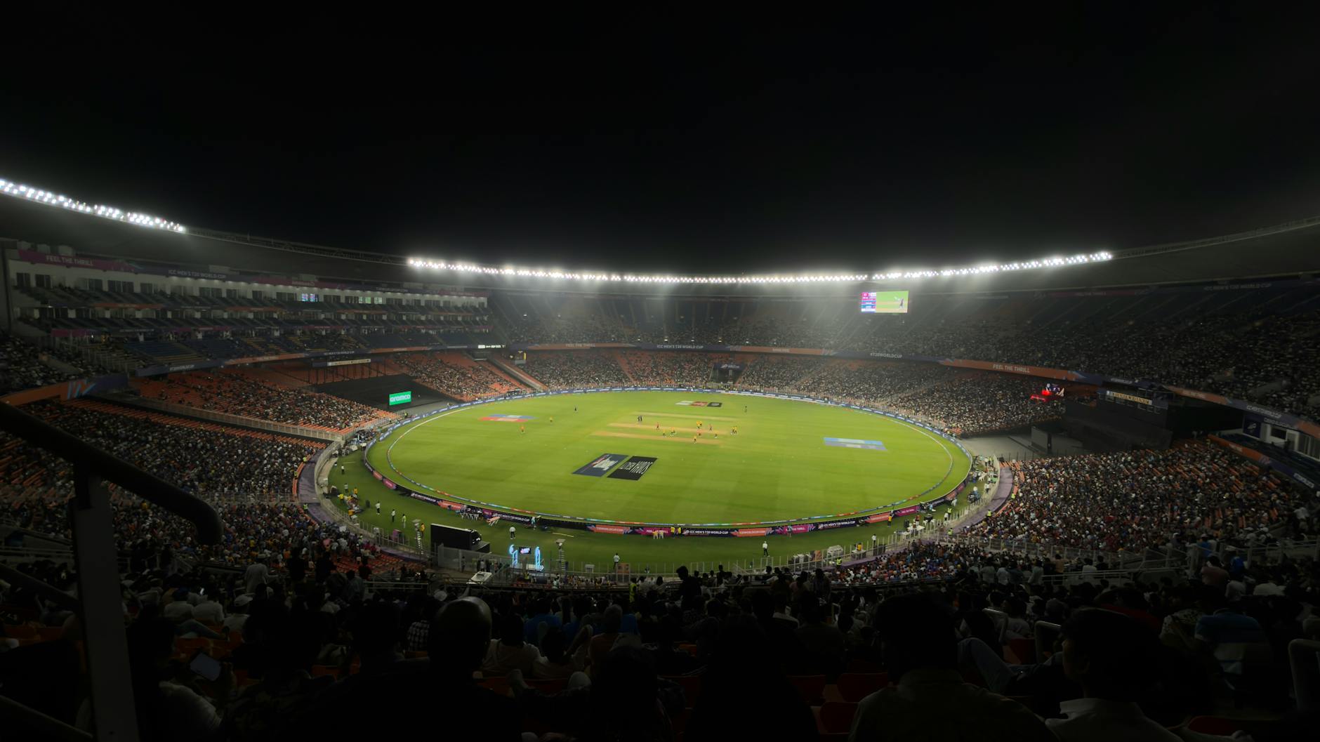 IPL 2026 புள்ளிவிவர அட்டவணை இன்று: CSK vs SRH போட்டி புதுப்பிப்பு - ஆரஞ்சு மற்றும் பர்பில் கேப் பட்டியல்