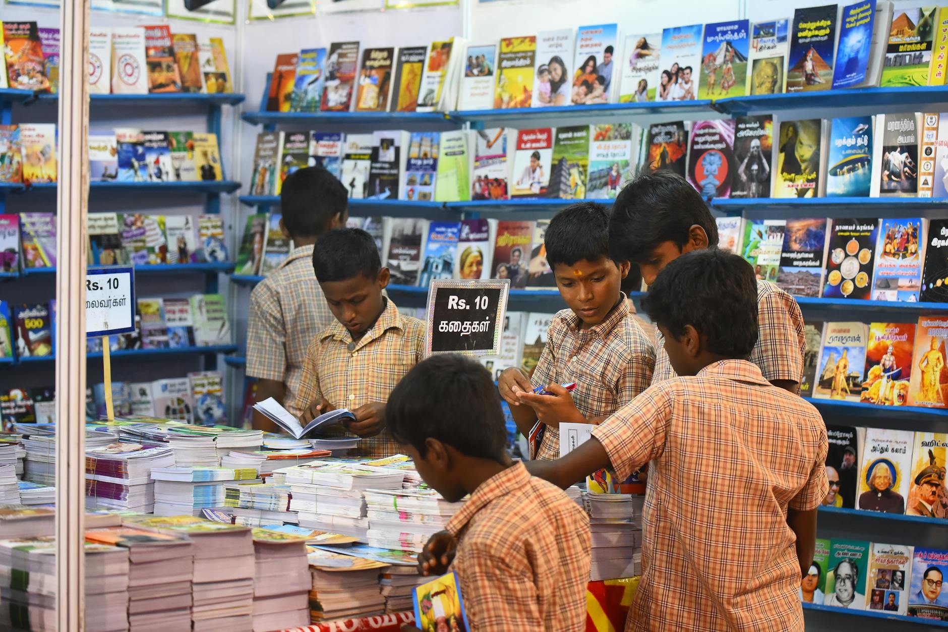 தமிழ்நாடு 10ஆம் வகுப்பு பொதுத்தேர்வு: புதுக்கோட்டை மாவட்டம் 97.57% தேர்ச்சியுடன் முதலிடம்
